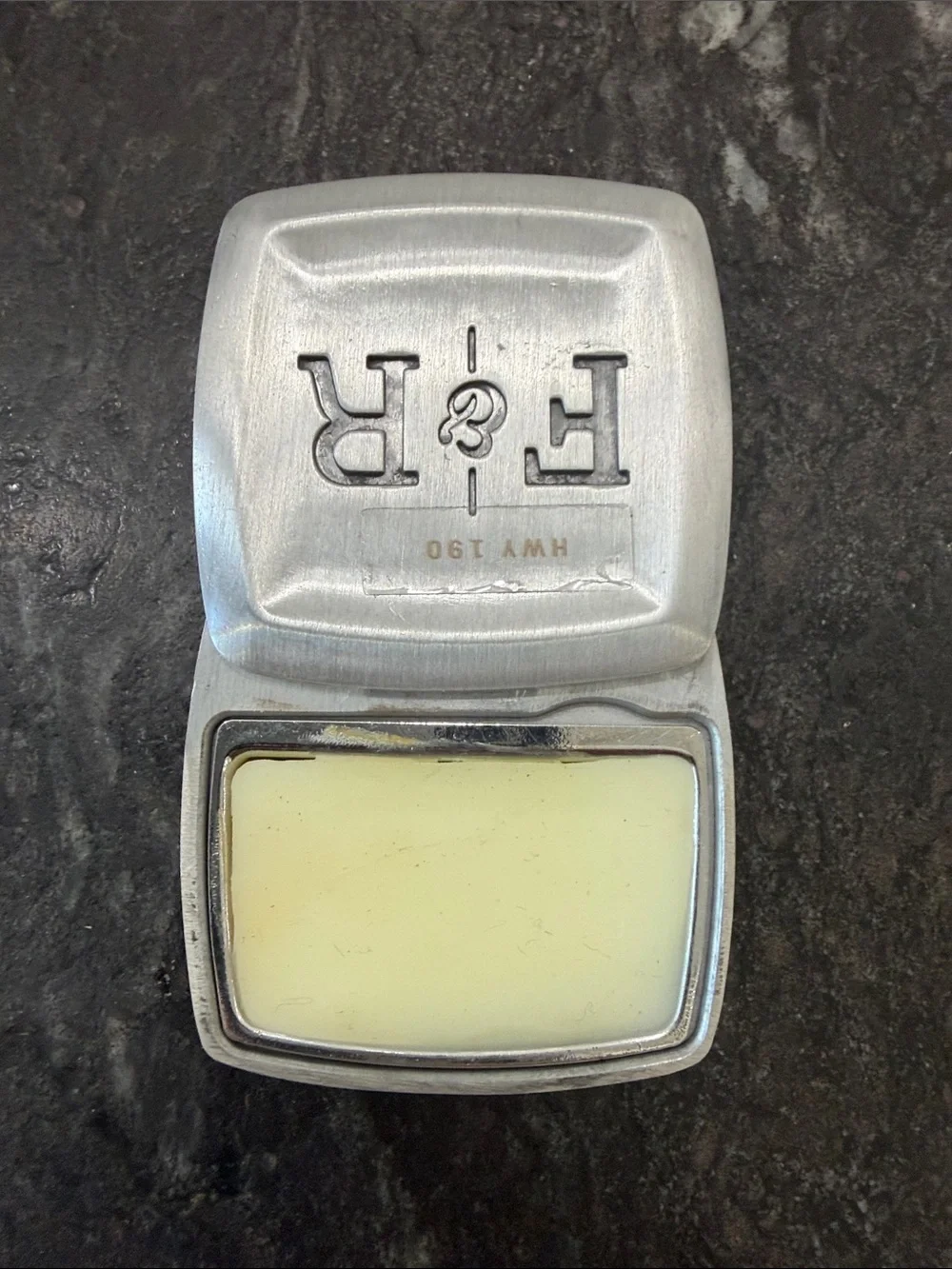 HWY 190 Solid Fragrance - Gray Tin Fulton and Roark